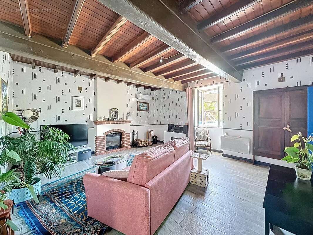 Maison à VIC-EN-BIGORRE