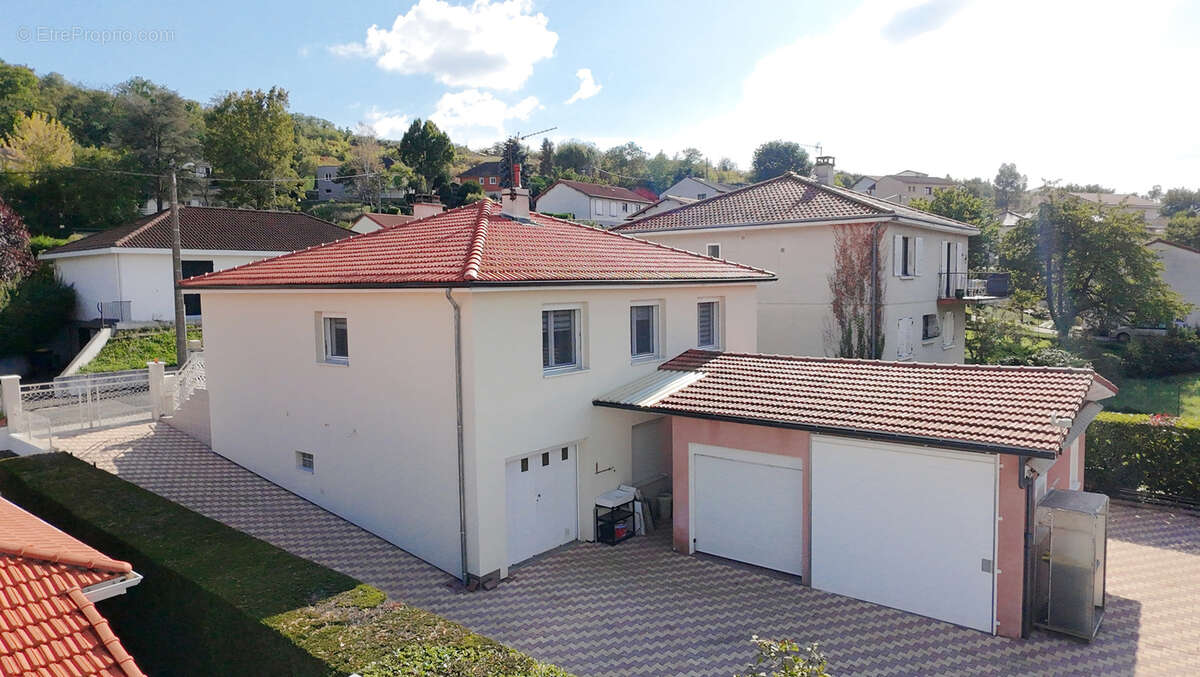 Maison à VEYRE-MONTON