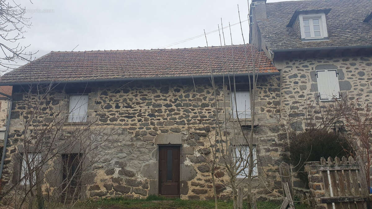 Maison à VALUEJOLS