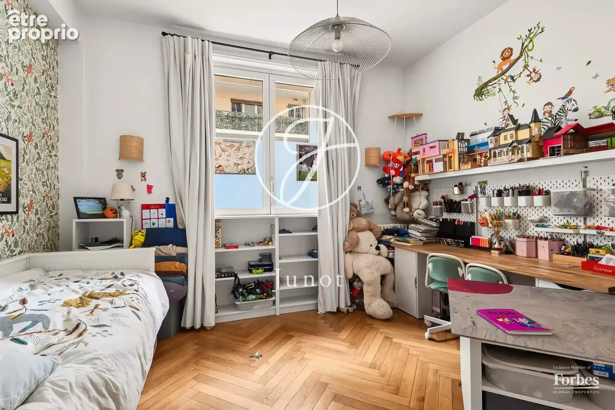 Paris 16e - SCHEFFER / TOUR - Appartement - 6 pièces - 203,34m² Carrez - 4 chambres - photo 13
