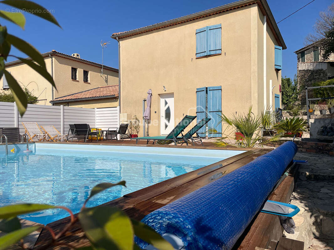 Pierrevert -Charmante maison 3 chambres avec terrasse, piscine et terrain de 500 m² - photo 2