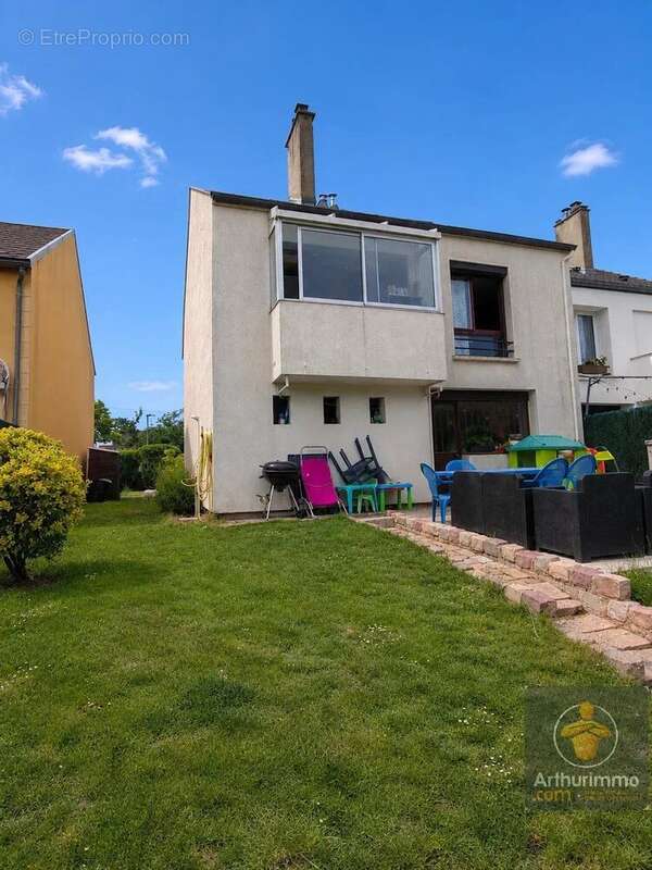 Maison à CHELLES
