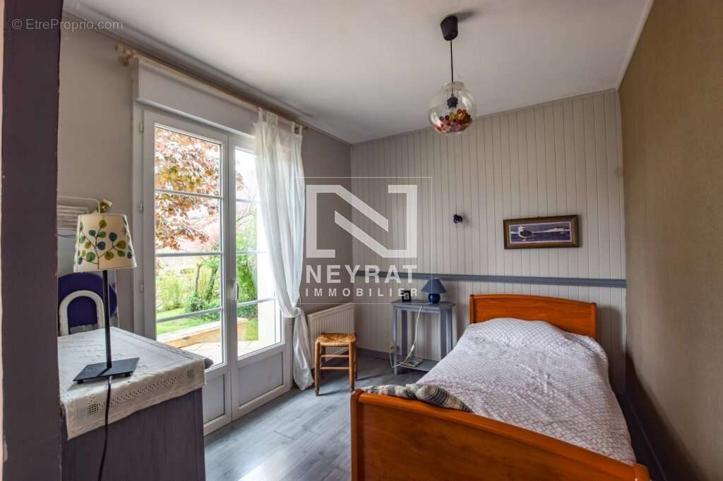 Maison à SAINT-MARTIN-SOUS-MONTAIGU