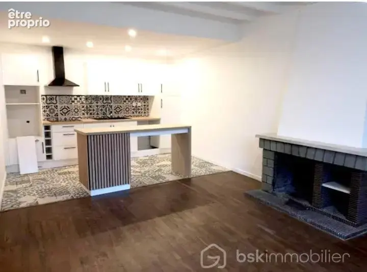 Maison/Villa 175M² Rénovée, terrain et grange 5MIN de Sauzé Vaussais - photo 2