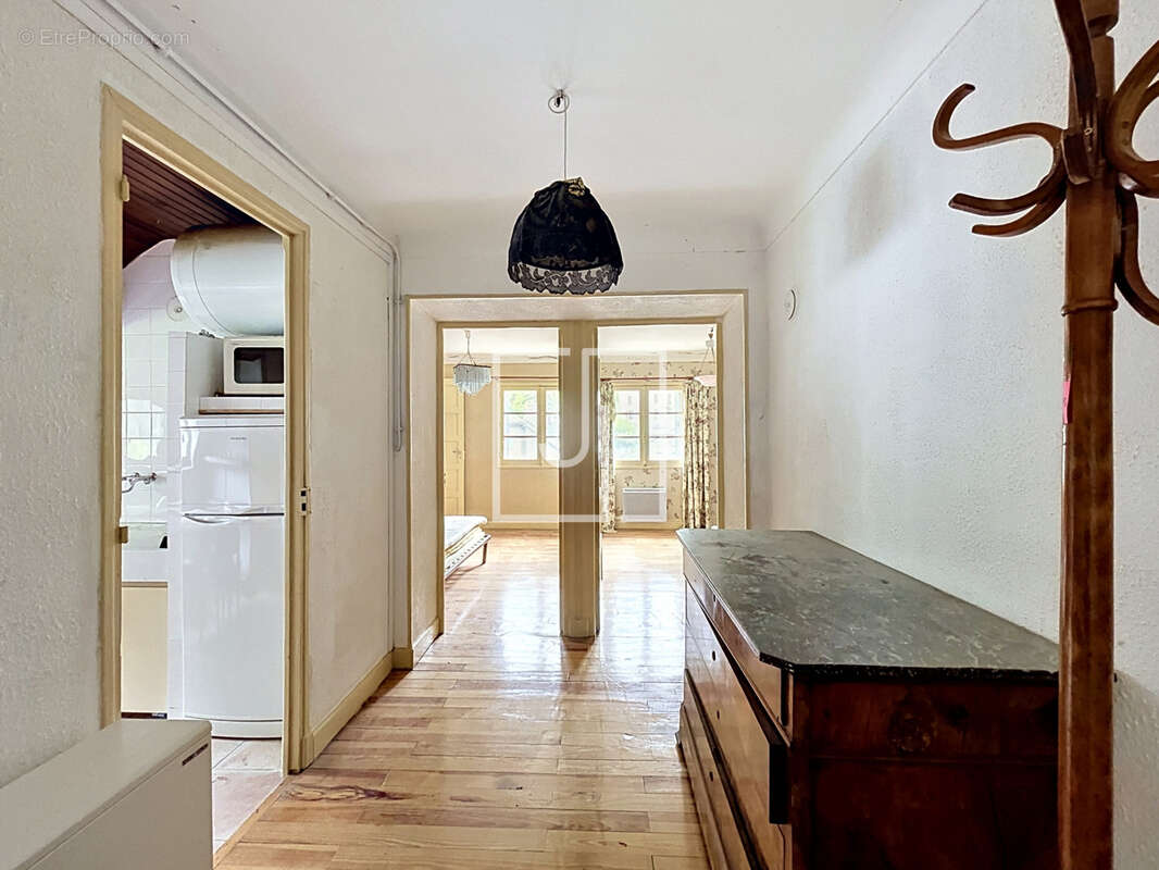 Appartement à LA CONDAMINE-CHATELARD