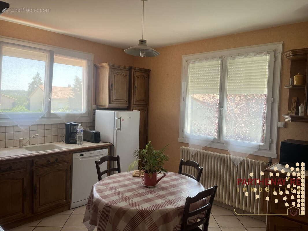 Maison 102 m² à Le Tallud  - photo 8