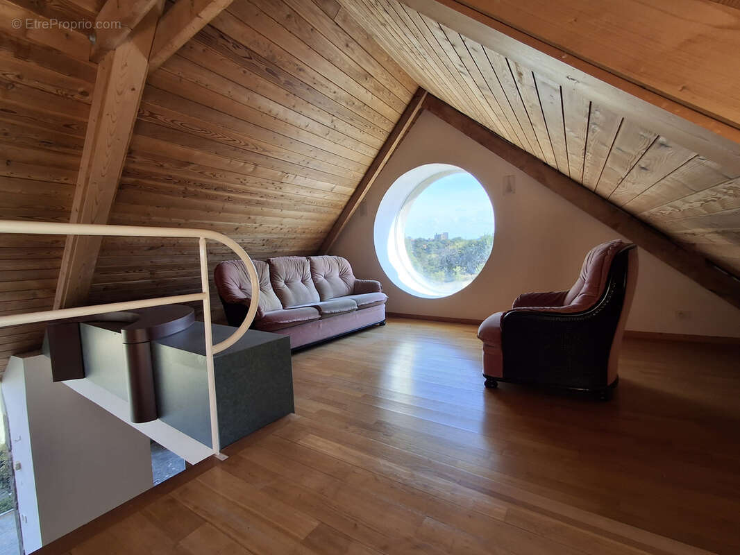 Maison à CHATELGUYON