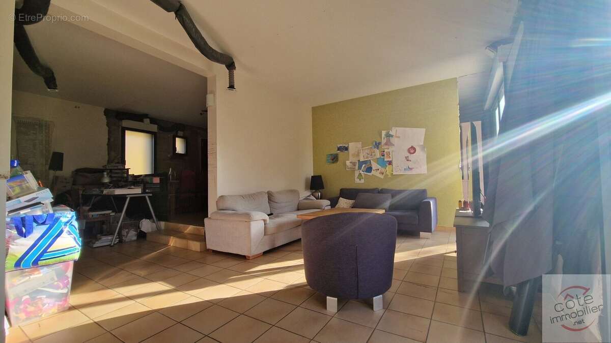 Maison à SAINTE-MESME