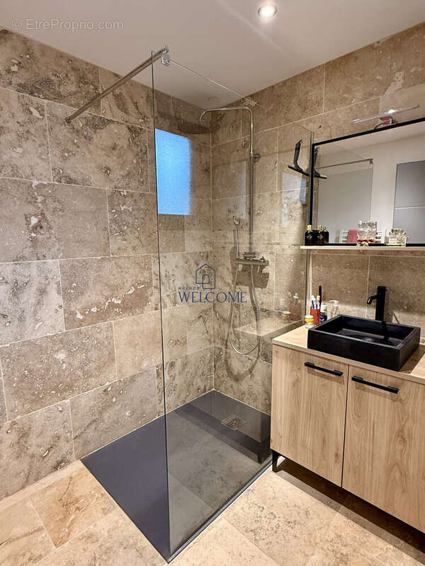 Maison à BAGNOLS-SUR-CEZE