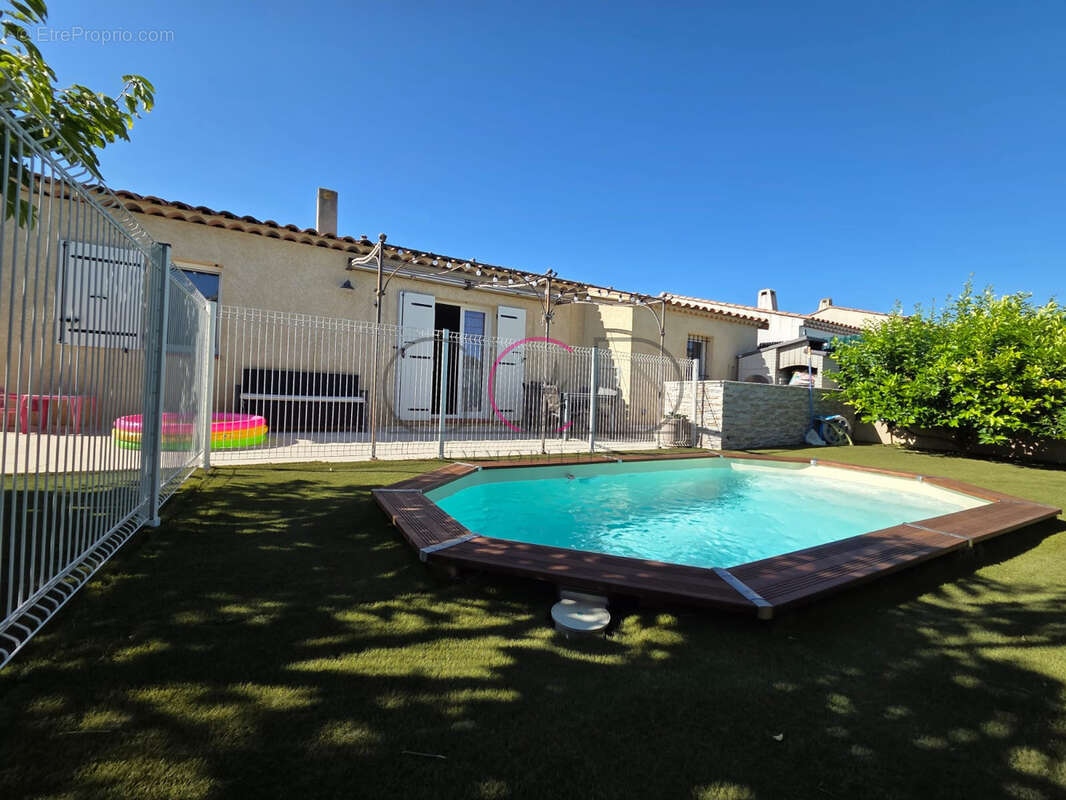 Maison à LA FARE-LES-OLIVIERS