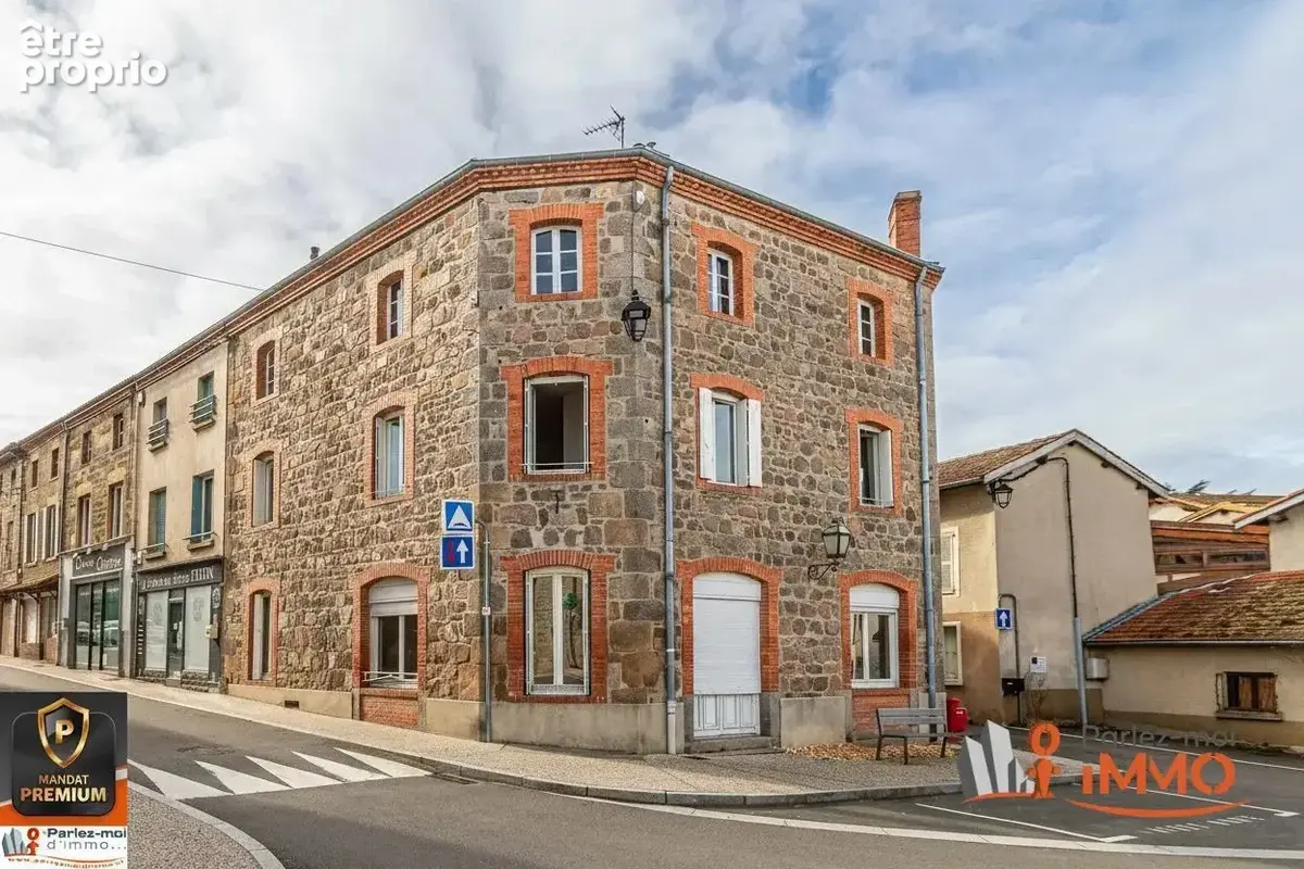 Maison à SAINT-LAURENT-DE-CHAMOUSSET