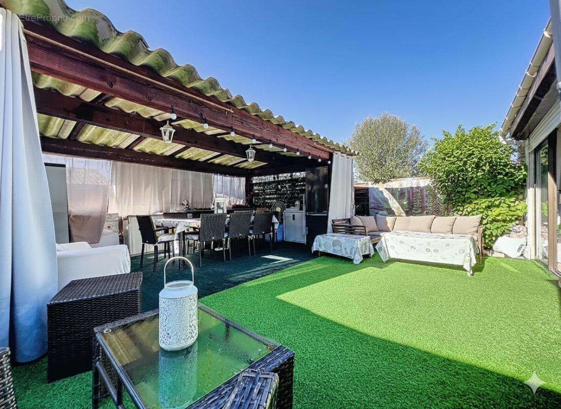 Maison à MOUANS-SARTOUX