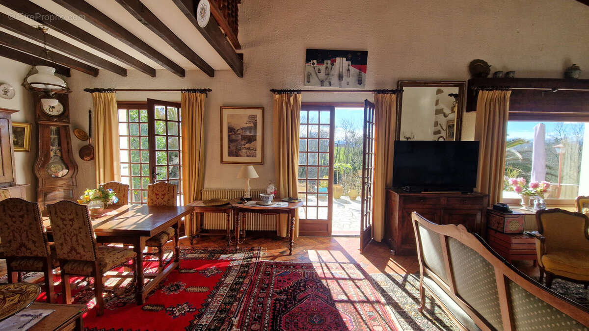 Maison à ARBONNE