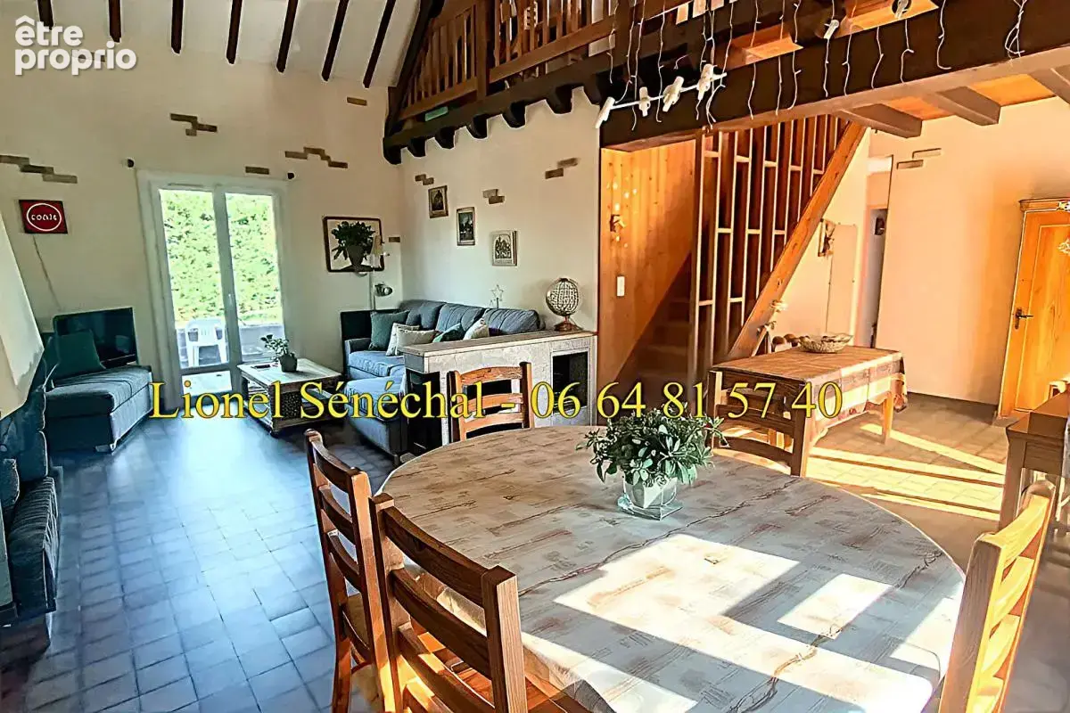 Maison 8 pièces de 135 m2 habitables avec un sous sol complet sur une parcelle de plus de 1 700 m2 - photo 2