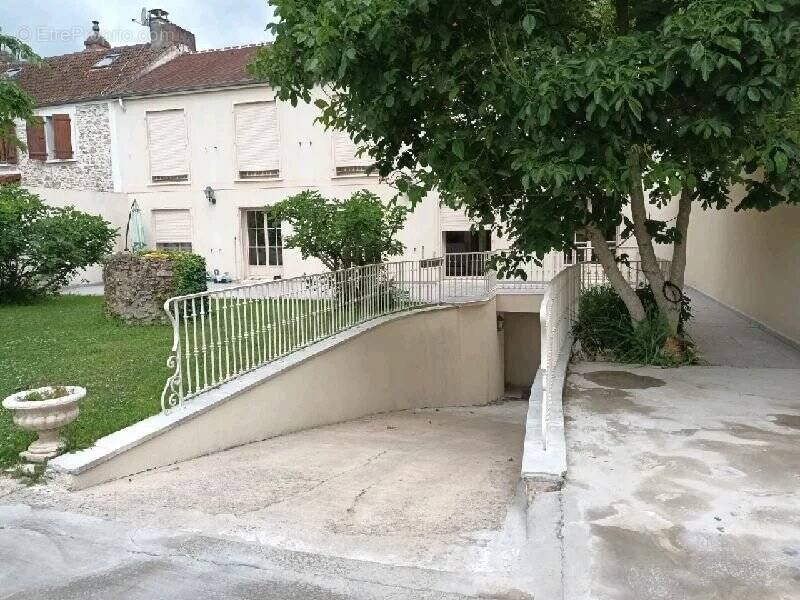 Maison à LONGPONT-SUR-ORGE