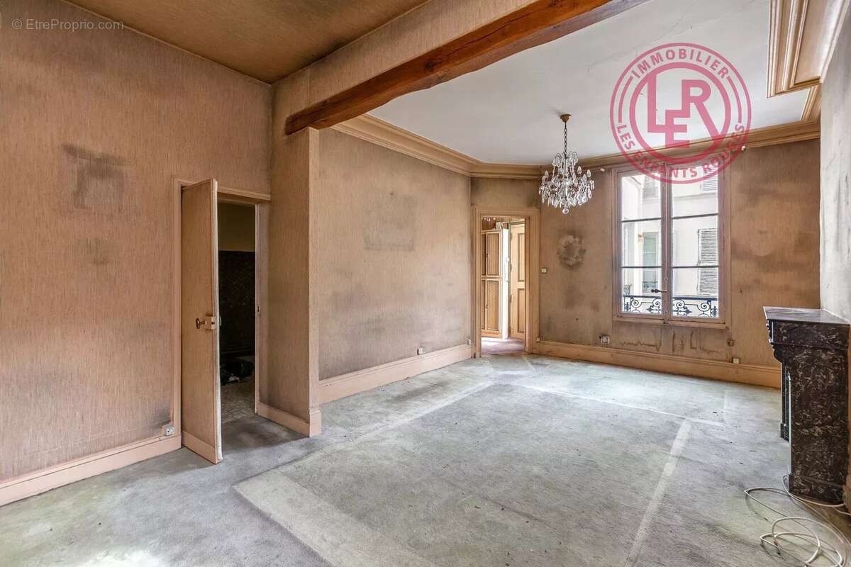 Appartement à PARIS-4E