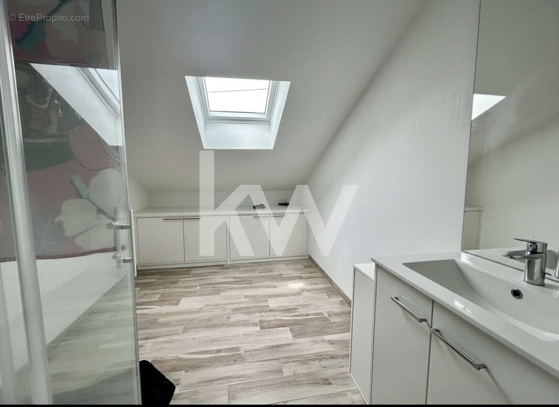 Maison 138 m² à La Chapelle-Saint-Mesmin  - photo 7