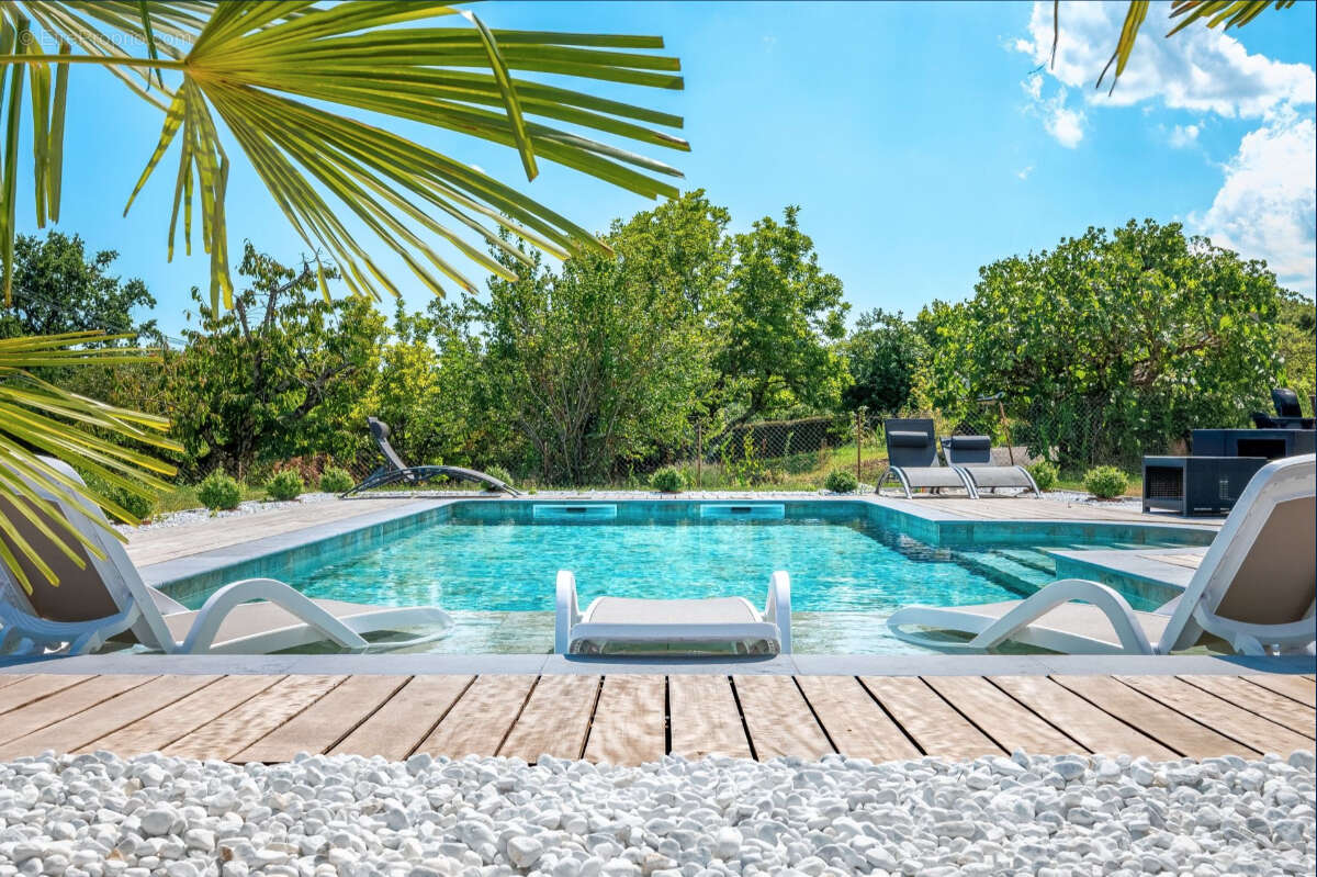 Maison à DIVONNE-LES-BAINS