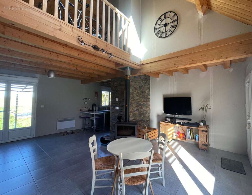 Maison à SAINT-MARTIN-D&#039;AUXIGNY