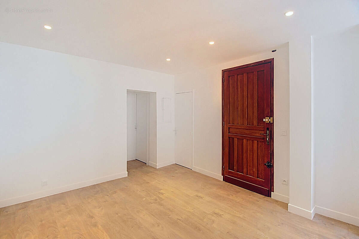 Appartement à LORGUES