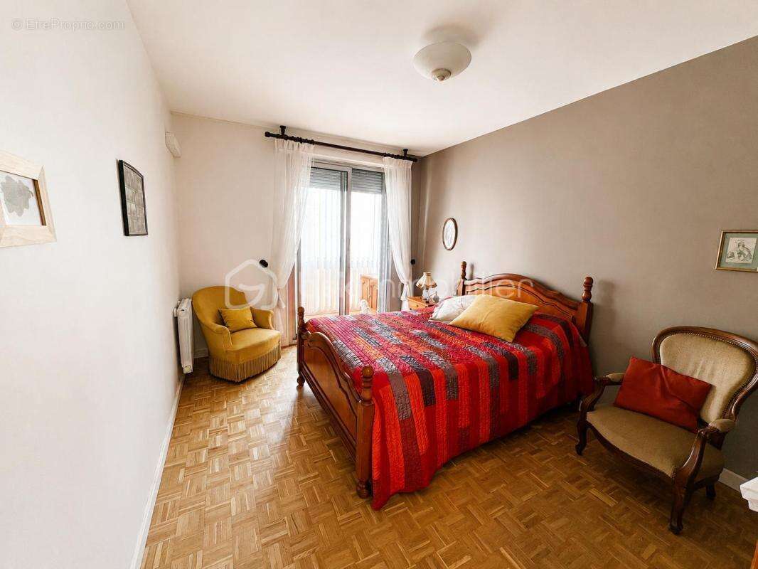 Appartement à DECINES-CHARPIEU