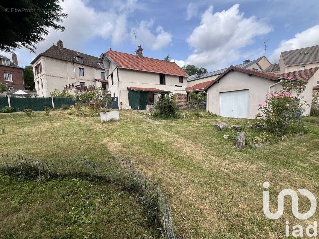 Photo 1 - Maison à SAINT-PIERRE-DU-VAUVRAY