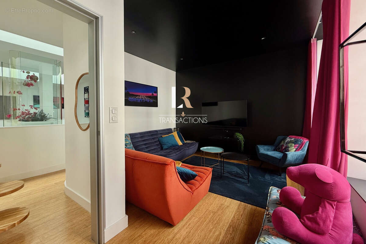 Marché central - Maison unique au design ultra contemporain avec extérieur - photo 15