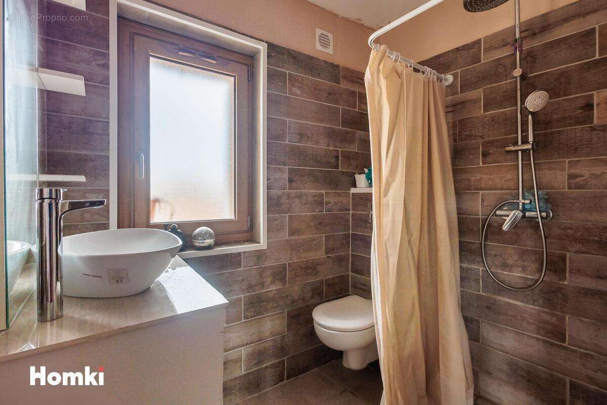 Maison à VILLES-SUR-AUZON