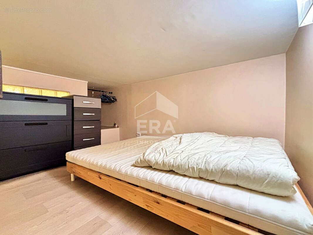 Appartement à LEVALLOIS-PERRET