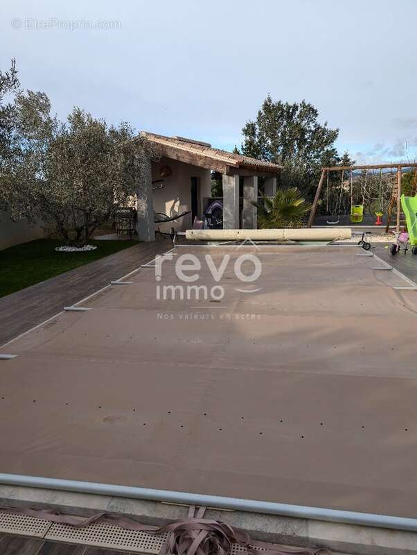 Maison à MIRABEL-AUX-BARONNIES