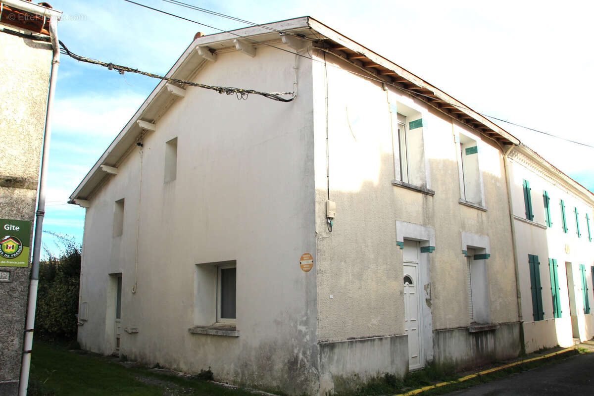Maison à MESCHERS-SUR-GIRONDE