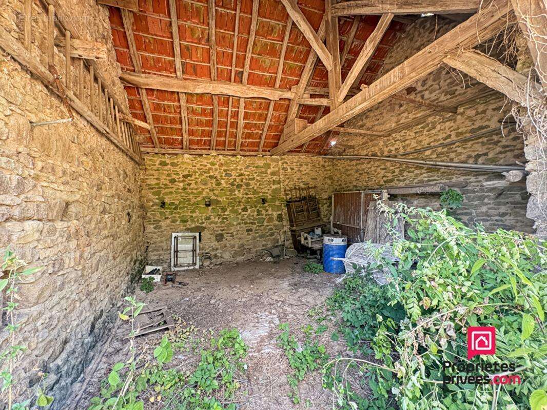 Corps de bâtiments à réhabiliter avec pré proche Saulieu - photo 6