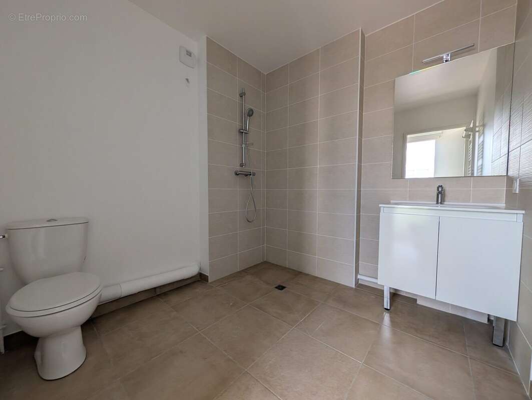 Appartement à LES CLAYES-SOUS-BOIS