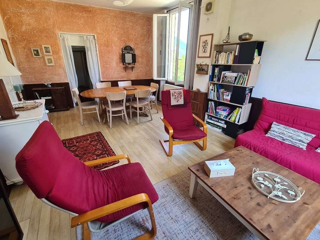 Maison 184 m² à Venthon  - photo 9
