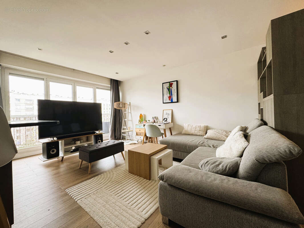 Appartement à PARIS-11E