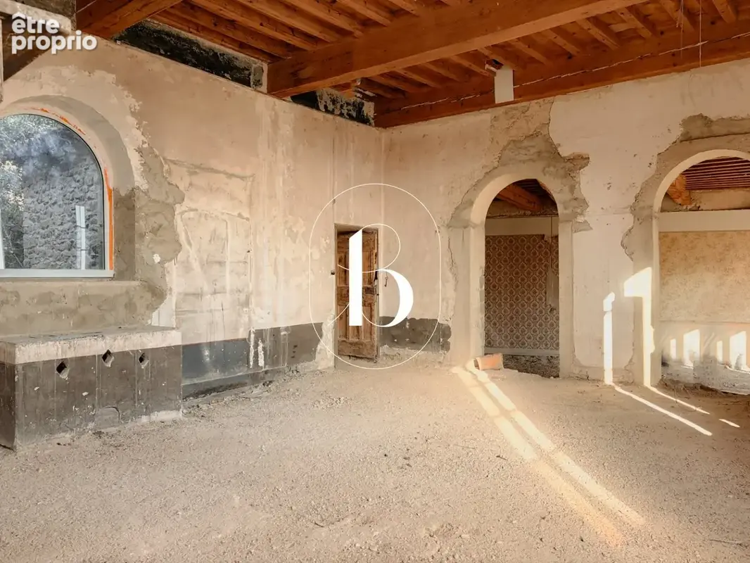 Maison 10 pièces 250 m² à vendre à Saint-Julien-De-Peyrolas (30760) - photo 6