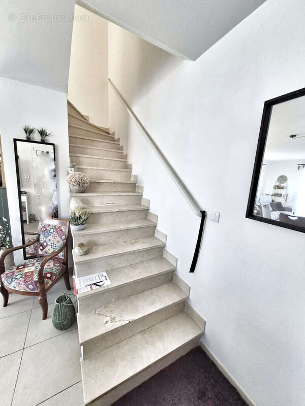 Maison à MERY-SUR-OISE