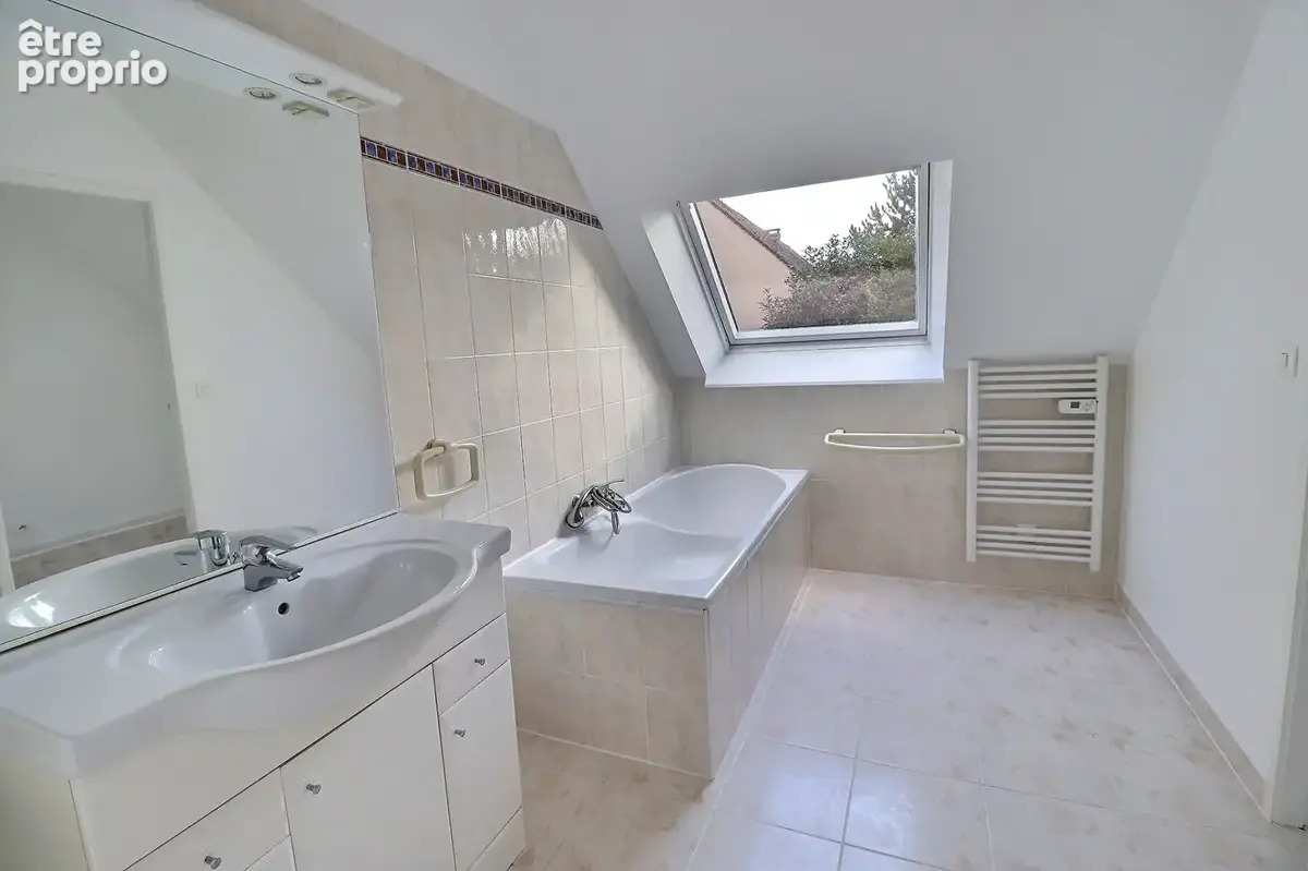 Maison individuelle, idéalement située, au calme, proche de la gare - photo 12