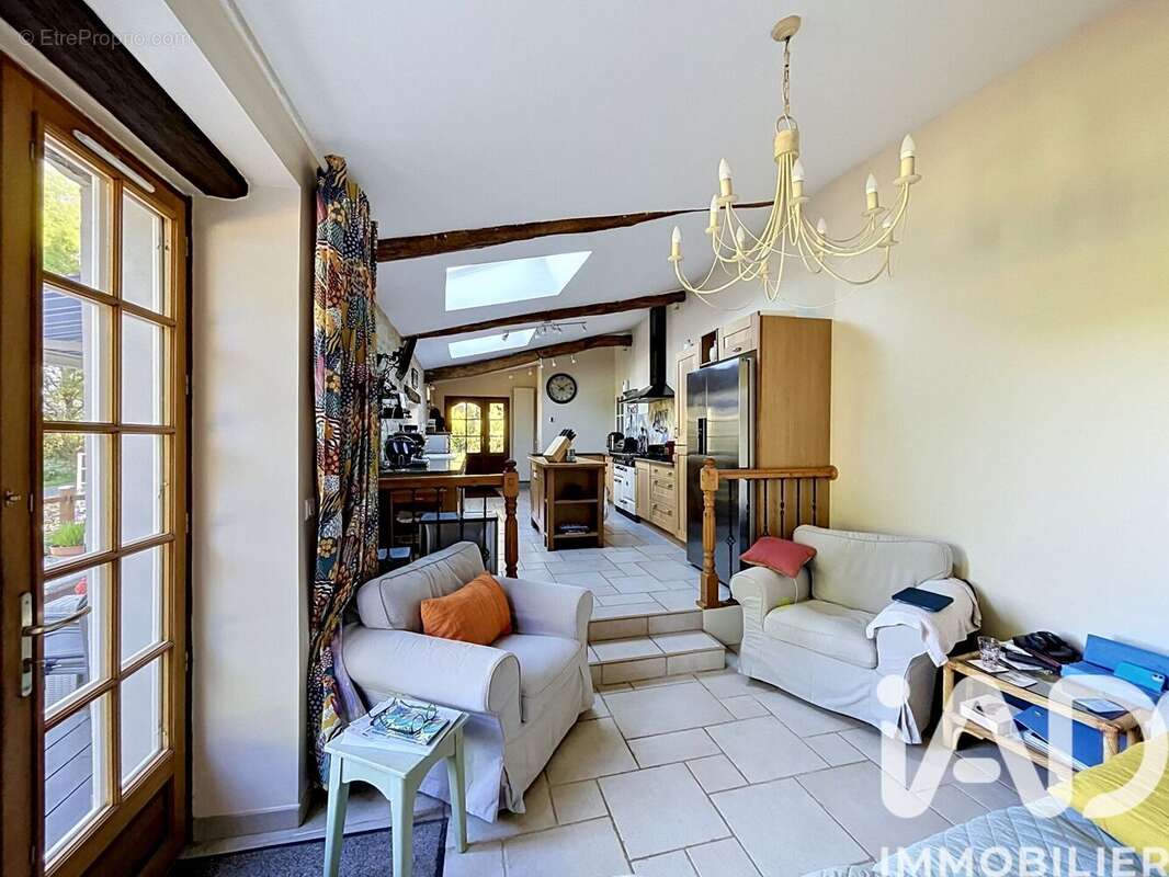Photo 5 - Maison à SAINT-HILAIRE-DES-LOGES