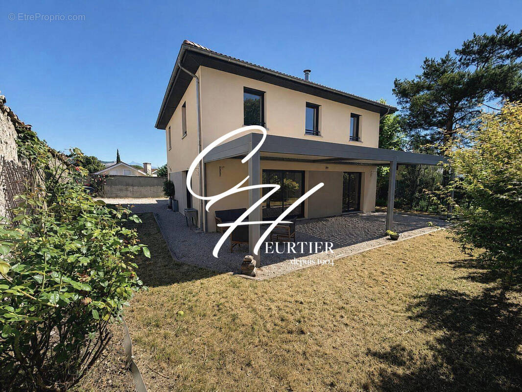 Maison à VARCES-ALLIERES-ET-RISSET