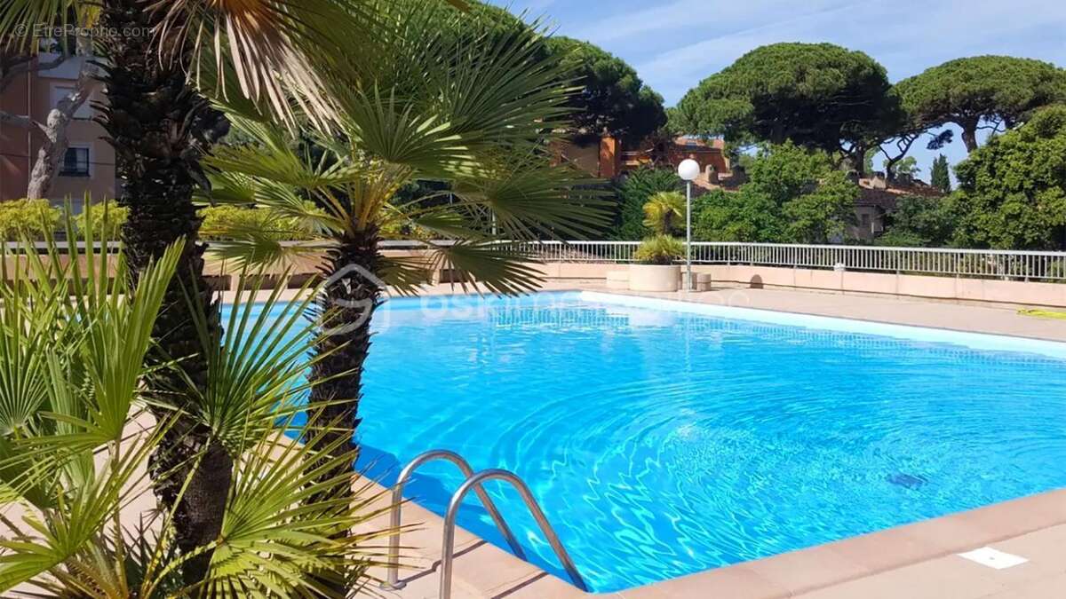 Appartement à HYERES