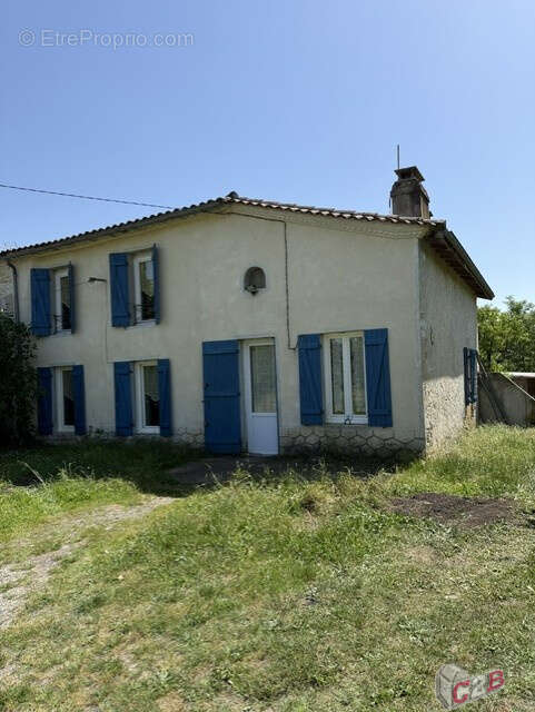 Maison à CABANAC-ET-VILLAGRAINS