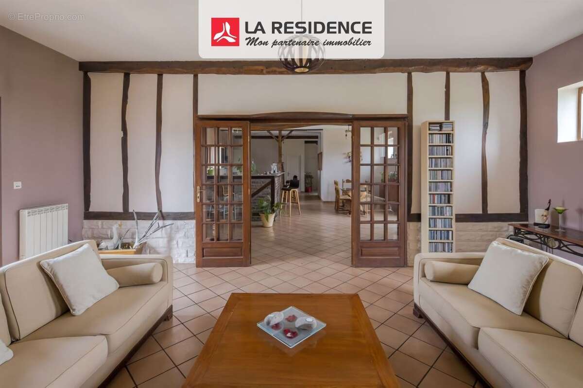 Maison à FONTAINE-LE-BOURG