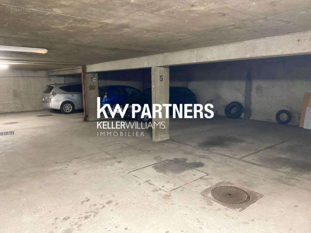 Parking à MONTROUGE