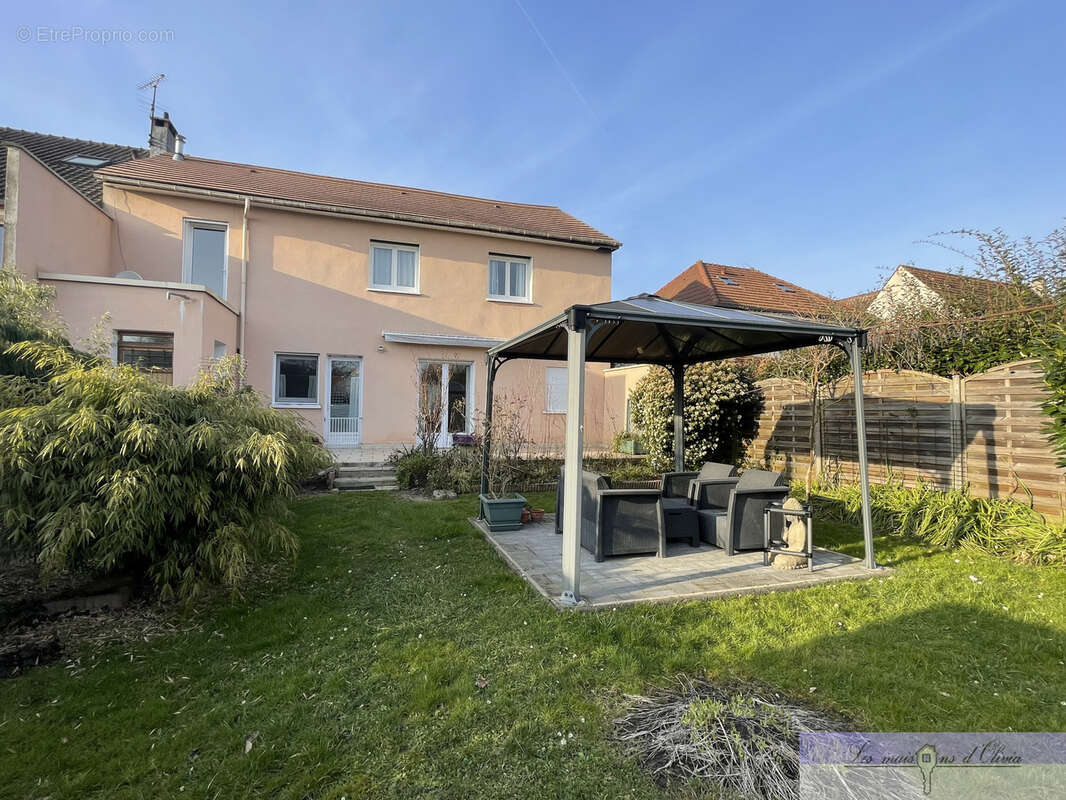 Maison à SUCY-EN-BRIE