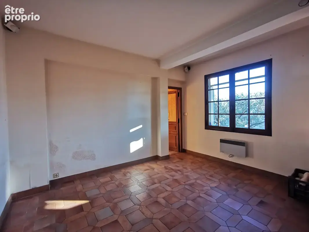 Maison Traditionnelle T5 (construite en 1973) de138 m²  sur un terrain de 550 m2 - photo 8