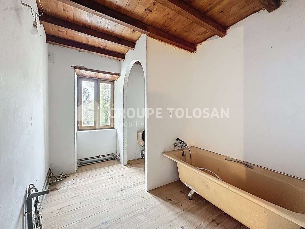 Maison à SAINT-JULIA