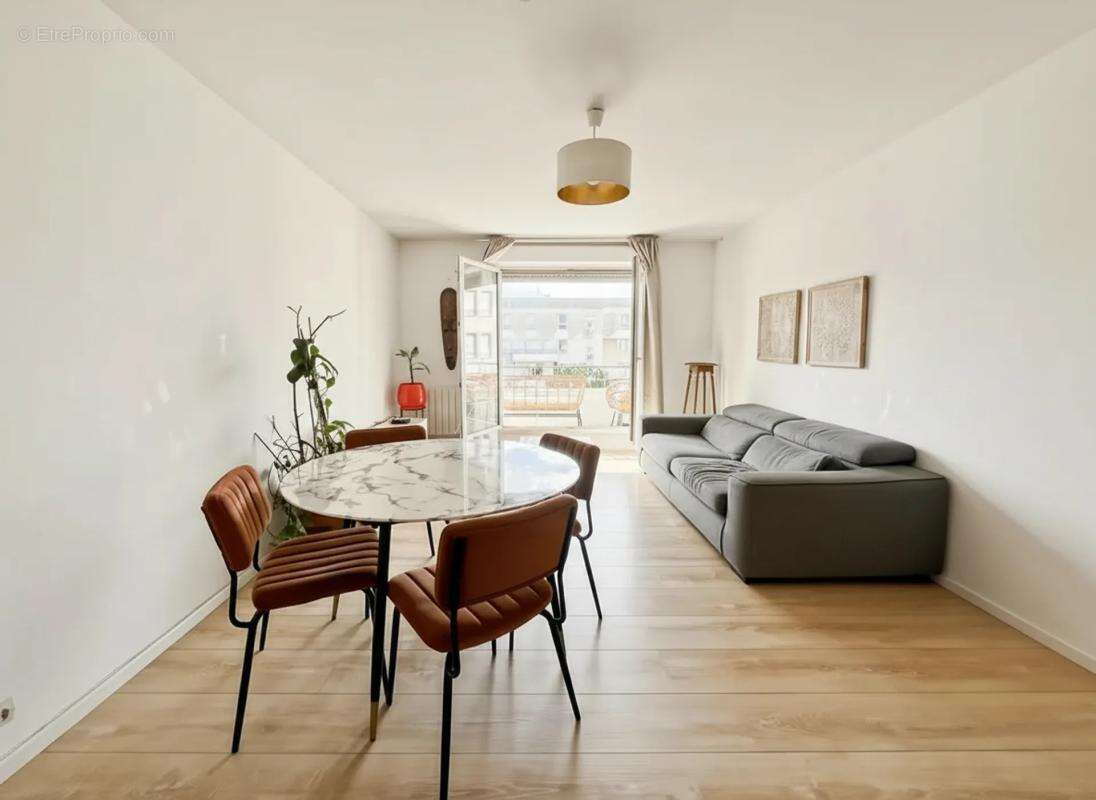 Appartement à SAINT-DENIS