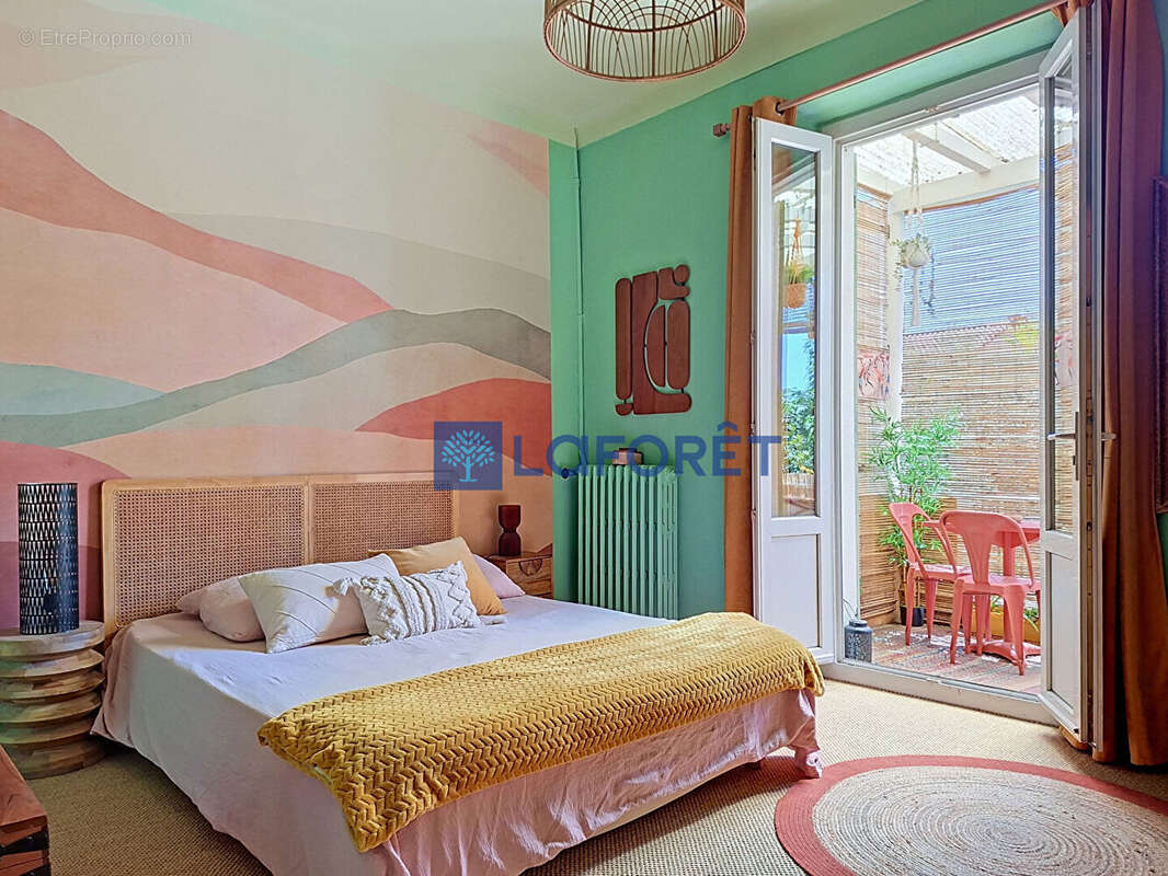 Appartement à LA VALETTE-DU-VAR