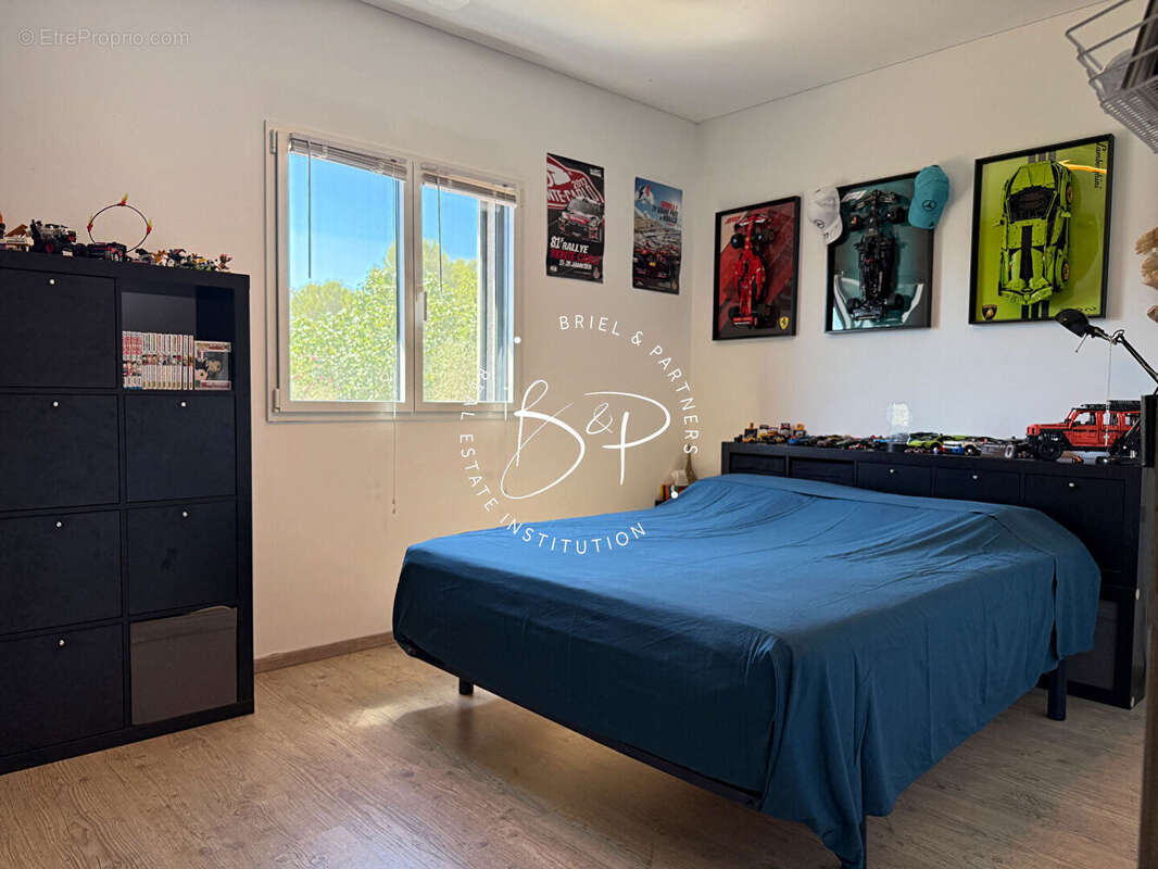 Draguignan Maison contemporaine de 154 m² , 4 ch avec piscine, terrain plat. - photo 13